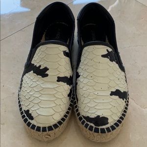Flat espadrilles
